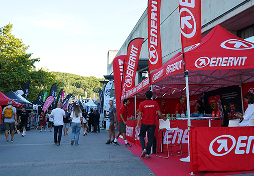 Enervit destaca en Sea Otter Europe Girona 2025 con la energía de sus embajadores