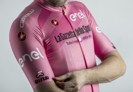 COLECCIÓN GIRO 103, CASTELLI DA UN PASO HACIA EL FUTURO