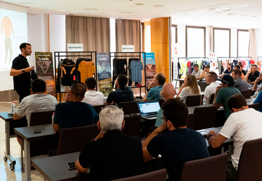 CDC Sport reúne a más de cincuenta clientes profesionales en la presentación de las novedades de Alpinestars Cycling y Castelli